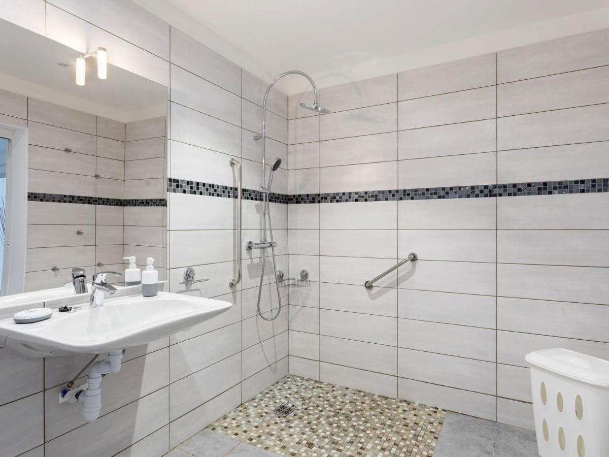Comfortable Home In Drap With Swimming Pool 15 Km From Nice Exterior photo